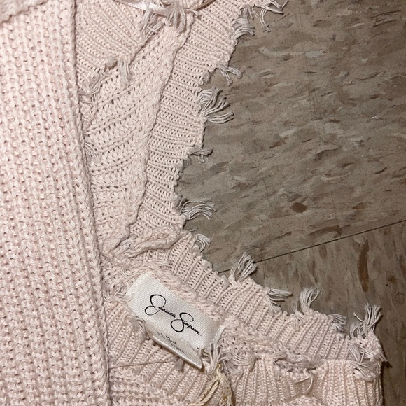 Top - Picture 2 of 3